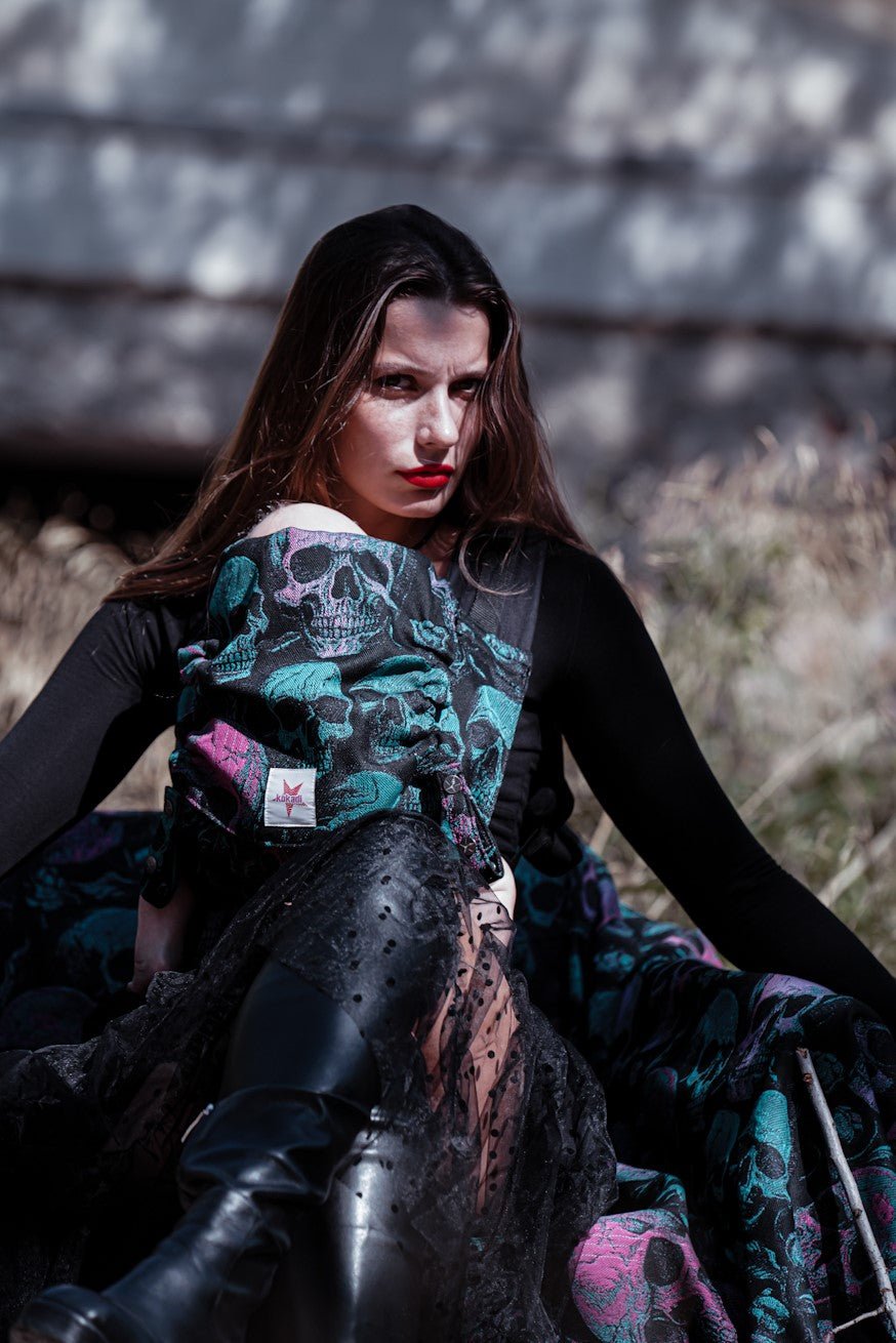 Babytrage Flip Scary Skulls - KOKADI