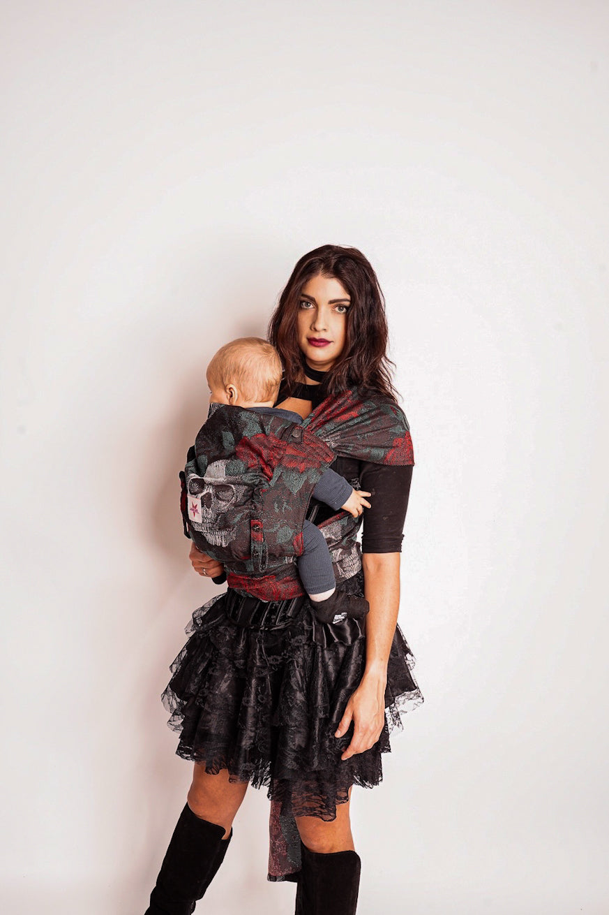 Babytrage WrapStar Skulls N´Roses