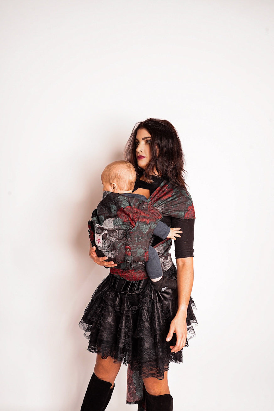 Babytrage WrapStar Skulls N´Roses